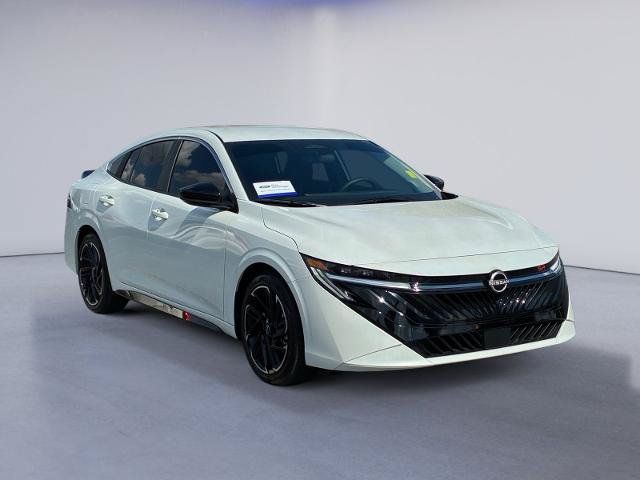 Used 2026 Nissan Sentra SR w/ Floor Mat Package FWD image 5