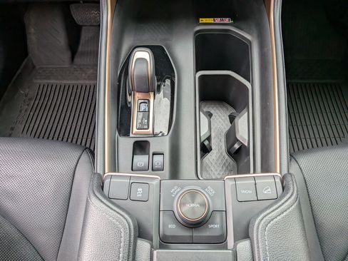 Certified 2025 Toyota Grand Highlander Hybrid MAX Platinum image 35