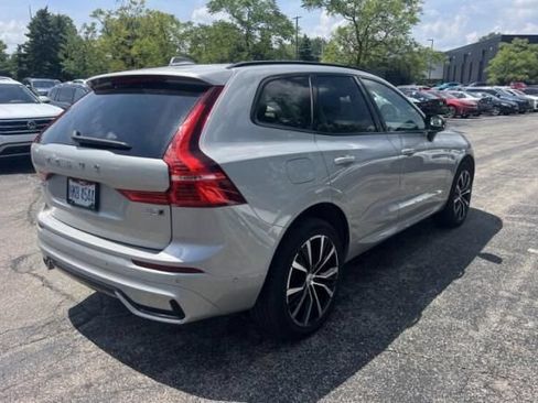 Used 2023 Volvo XC60 B5 Plus w/ Climate Package AWD/4WD image 3