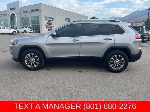 Used 2019 Jeep Cherokee Latitude Plus w/ Comfort/Convenience Group AWD/4WD image 7