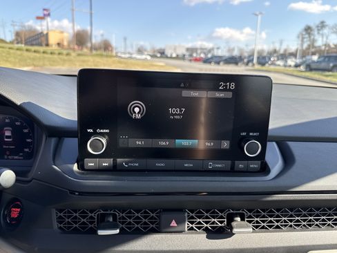 Used 2024 Honda Accord EX image 23