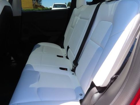 Used 2022 Tesla Model Y Performance AWD/4WD image 23