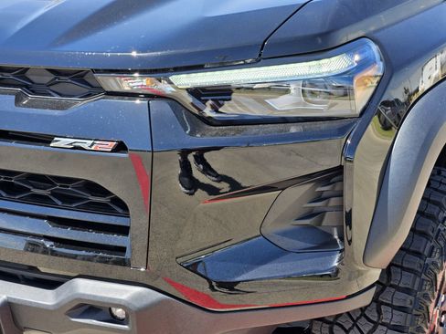 New 2026 Chevrolet Colorado ZR2 w/ Technology Package AWD/4WD image 10
