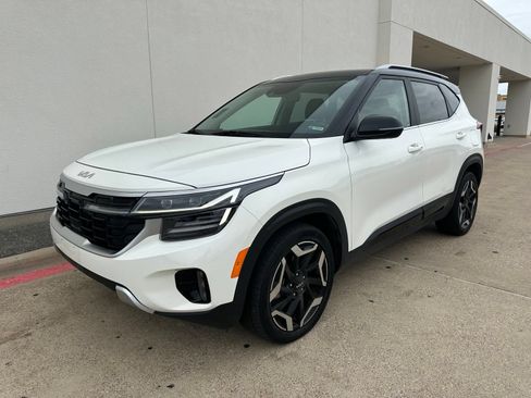 Used 2024 Kia Seltos SX AWD/4WD image 3