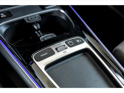 Certified 2025 Mercedes-Benz GLB 250 GLB 250 4MATIC image 24