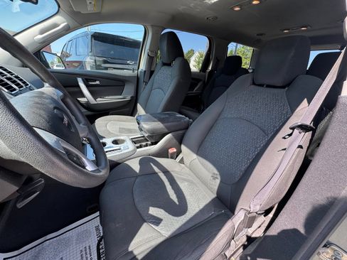 Used 2009 GMC Acadia SLE FWD image 10