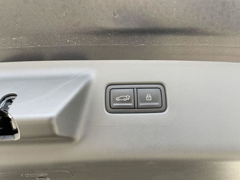 Used 2024 Hyundai Santa Fe Calligraphy FWD image 45
