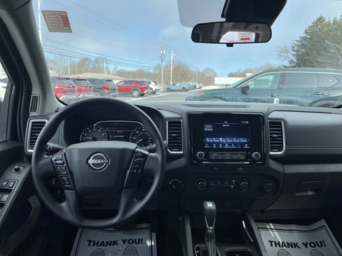 Used 2023 Nissan Frontier SV w/ Technology Package image 5