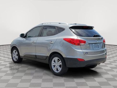 Used 2011 Hyundai Tucson GLS FWD image 4