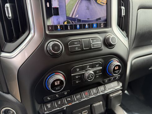 Used 2020 Chevrolet Silverado 2500 LTZ AWD/4WD image 25