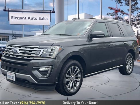 Used 2018 Ford Expedition Limited w/ Equipment Group 301A AWD/4WD image 9