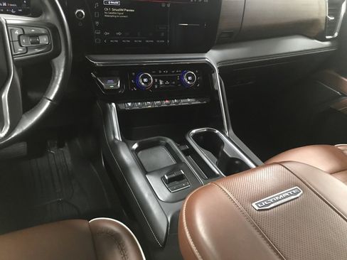 Used 2025 GMC Sierra 3500 Denali Ultimate image 22