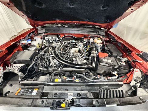 Used 2024 Ford Bronco Badlands image 35