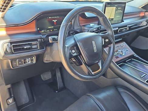 Used 2020 Lincoln Aviator Reserve w/ Equipment Group 202A image 17