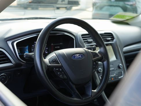 Used 2019 Ford Fusion S image 14