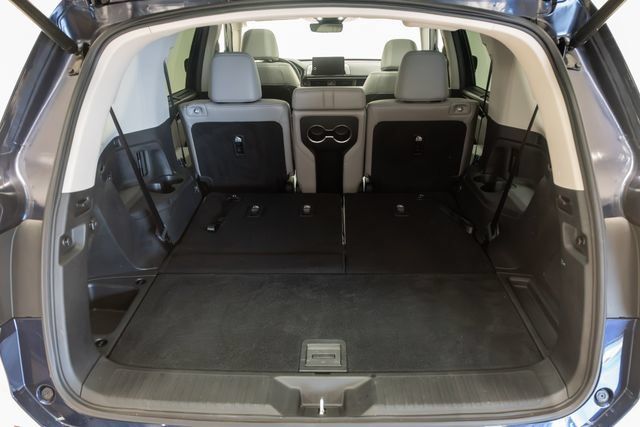 Used 2025 Honda Pilot Touring image 38