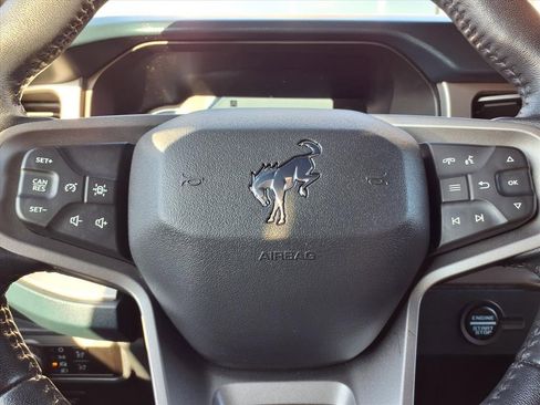 Used 2023 Ford Bronco Outer Banks image 13