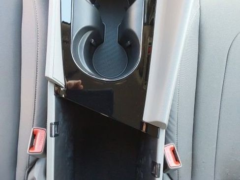 New 2025 Hyundai Elantra SEL w/ Cargo Package image 15