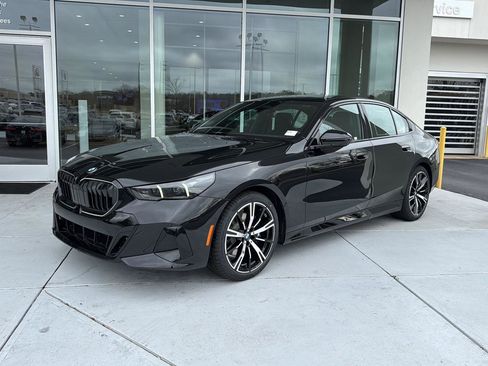New 2026 BMW 530i w/ M Sport Package image 1