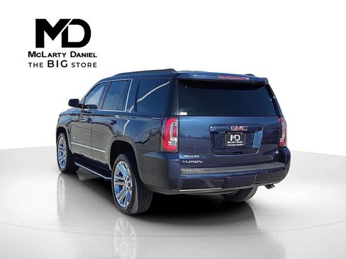 Used 2020 GMC Yukon SLT w/ Premium Edition image 4