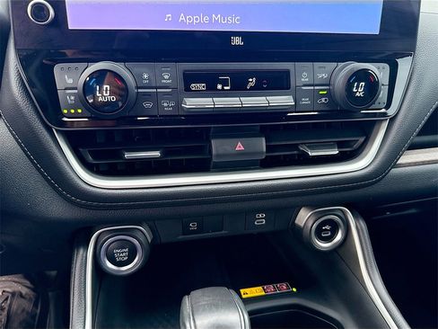 Used 2024 Toyota Grand Highlander Platinum image 16