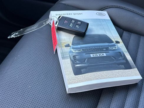 Used 2024 Land Rover Discovery Sport S image 10