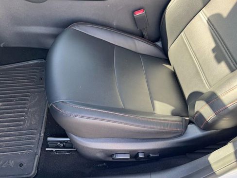 Used 2025 Nissan Sentra SR w/ SR Premium Package image 15