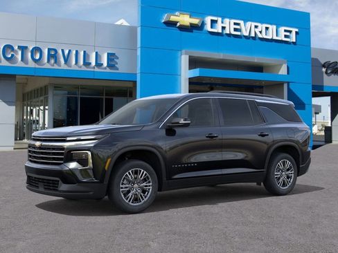 New 2026 Chevrolet Traverse LT image 2