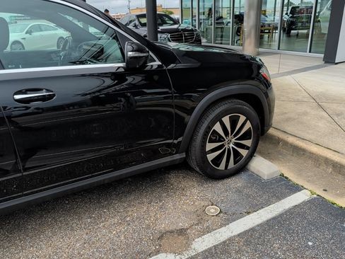 Used 2025 Mercedes-Benz GLE 350 4MATIC image 13