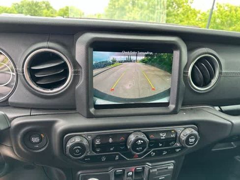 Certified 2021 Jeep Wrangler Unlimited Sahara AWD/4WD image 10