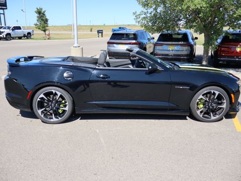 Used 2023 Chevrolet Camaro SS RWD image 8
