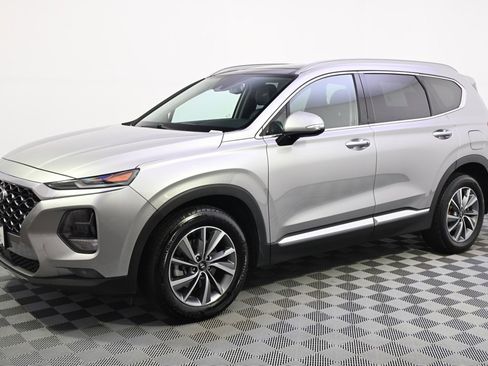 Used 2020 Hyundai Santa Fe SEL w/ Convenience + Premium Package image 2