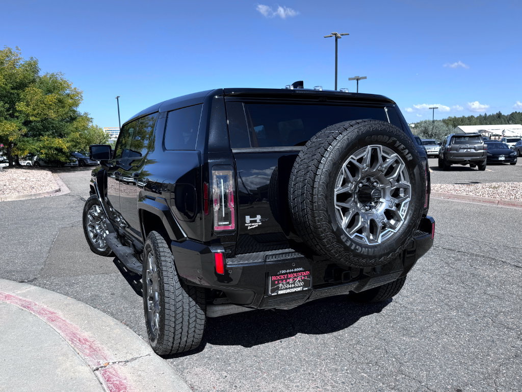 Used 2024 GMC Hummer EV 3X w/ LPO, Illumination Package AWD/4WD image 5