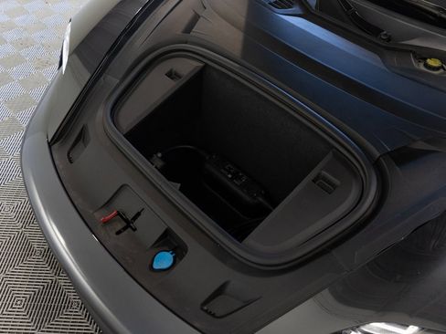 Used 2020 Porsche Taycan Turbo S image 43