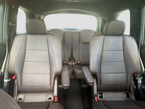 Used 2022 Mercedes-Benz GLS 450 4MATIC image 22