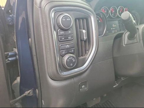 Used 2022 Chevrolet Silverado 1500 LT image 6