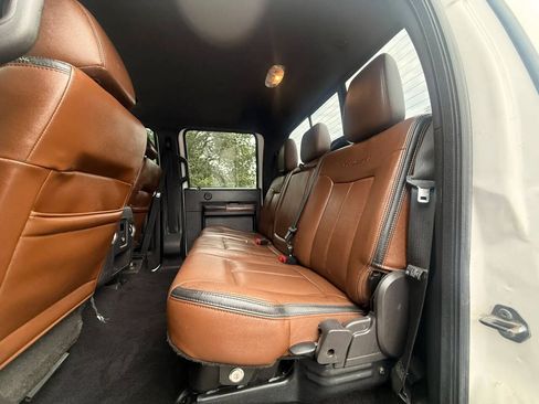 Used 2016 Ford F250 Platinum w/ FX4 Off-Road Package AWD/4WD image 10