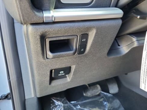 New 2026 Ford Expedition Active RWD image 14