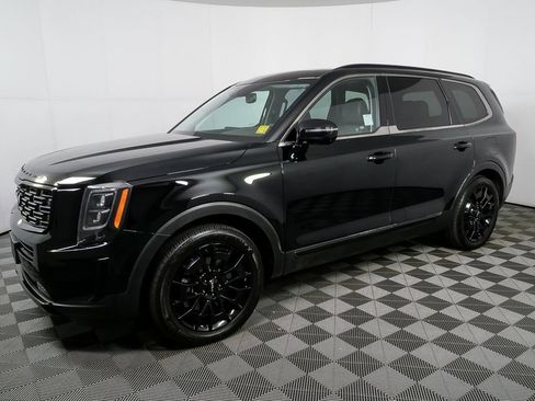 Used 2022 Kia Telluride SX w/ Nightfall Edition Package image 28