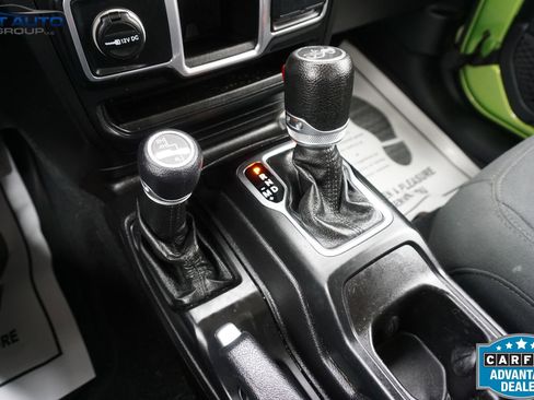 Used 2018 Jeep Wrangler Sport AWD/4WD image 30
