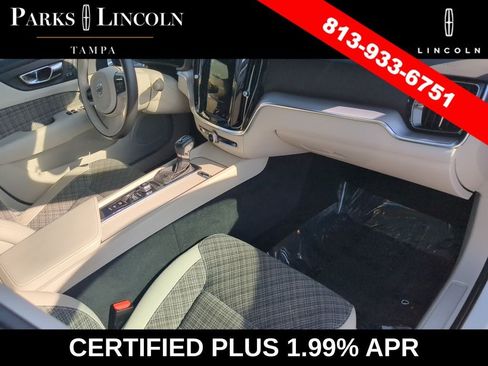 Used 2021 Volvo S60 T5 Momentum w/ Premium Package AWD/4WD image 10
