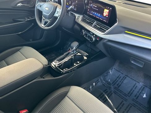 New 2026 Chevrolet Trax LT w/ Driver Confidence Package image 21