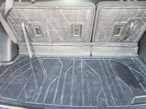 Used 2023 Chevrolet Traverse LT w/ LPO, Floor Liner Package image 35