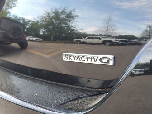 Used 2023 MAZDA MAZDA3 s image 8