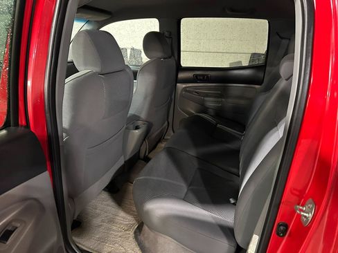 Used 2006 Toyota Tacoma 4x4 Double Cab w/ TRD Sport Pkg #1 image 12