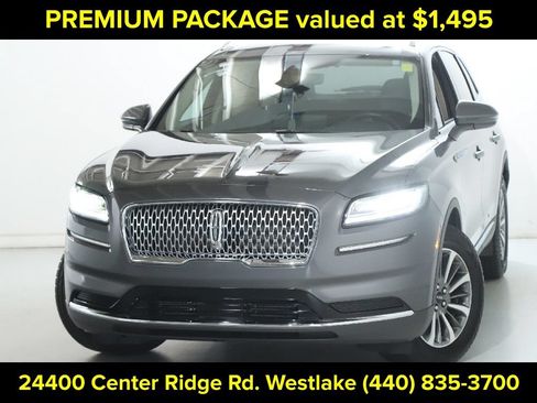 Certified 2022 Lincoln Nautilus AWD w/ Premium Package image 3