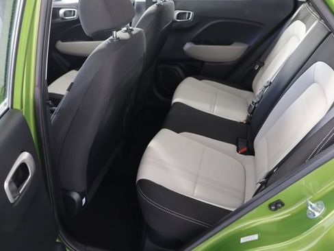 Used 2023 Hyundai Venue SEL w/ Cargo Package image 18