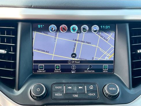 Used 2019 GMC Acadia Denali w/ Technology Package FWD image 13