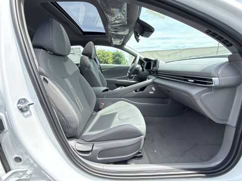 New 2026 Hyundai Elantra SEL Sport Premium FWD image 27