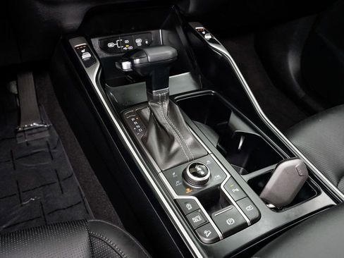 Certified 2025 Kia Sorento S image 22